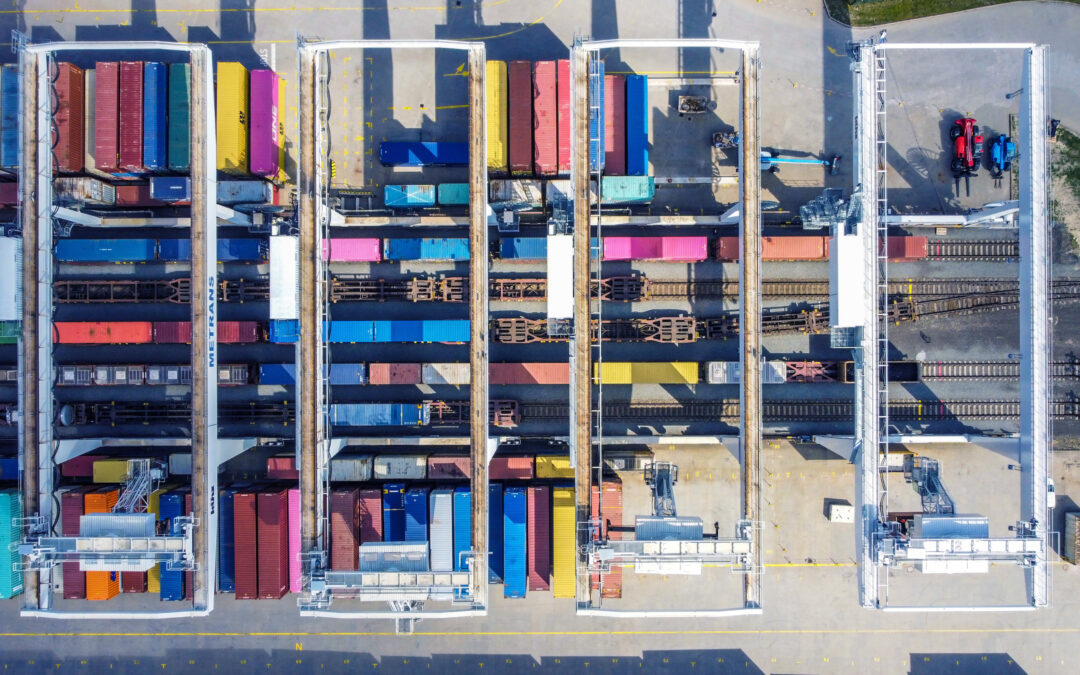 Hamburger Hafen: Wachstum im Containerumschlag und Bahntransporten