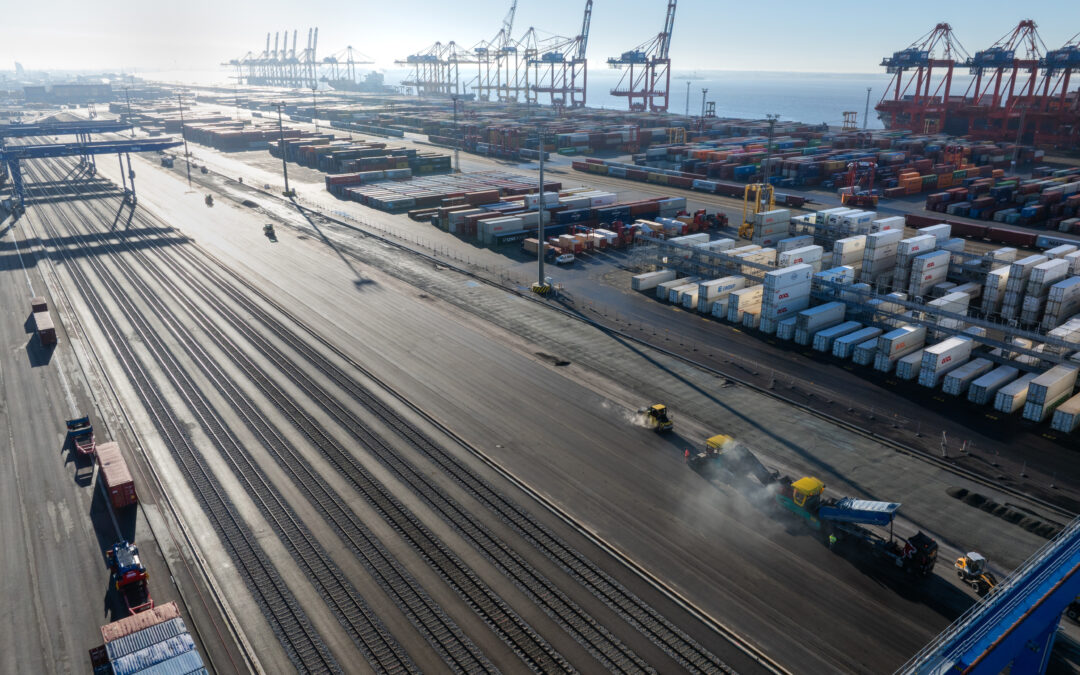 Hafen- und Containerterminals: Tore zur Welt und Motor der deutschen Wirtschaft