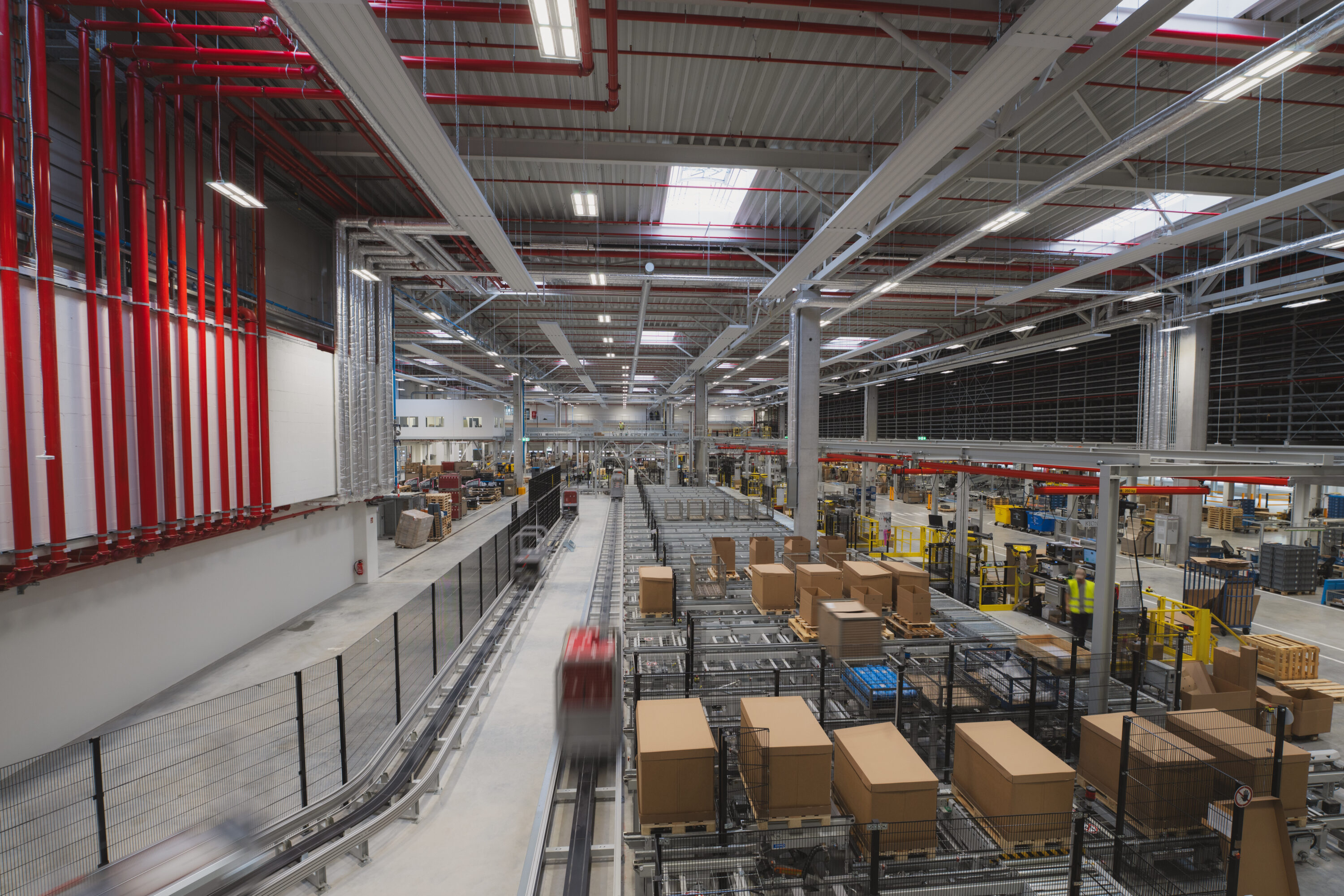 Ersatzteillogistik Flurförderzeuge neu definiert: KION RDC CE als automatisiertes Logistikzentrum der nächsten Generation
