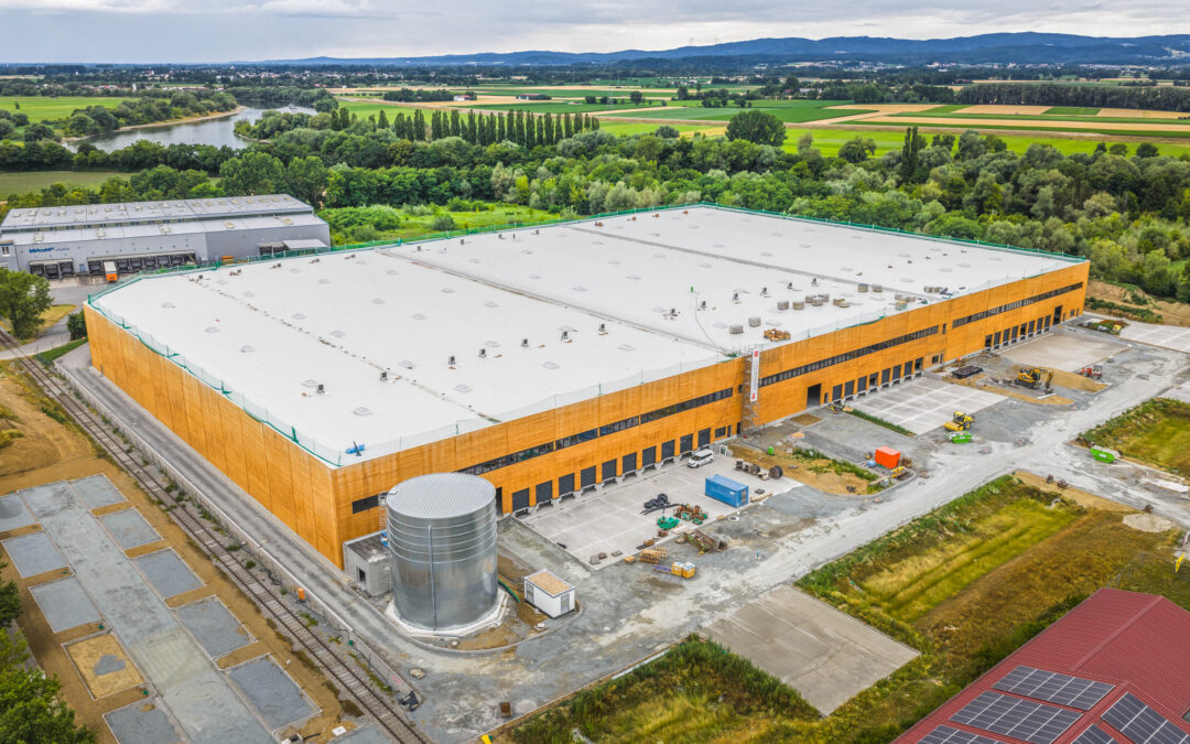 Logistikzentrum aus Holz